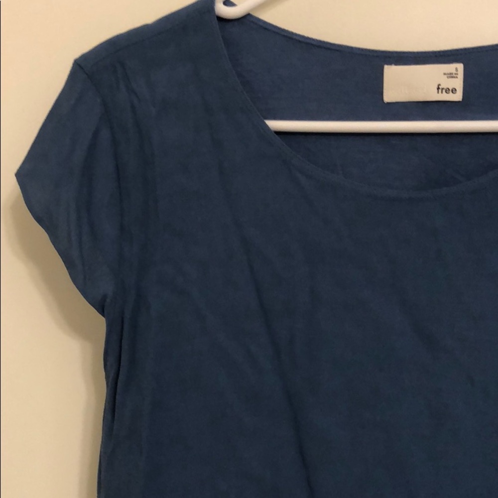 Darker blue shade blouse from Aritzia - Picture 2 of 6